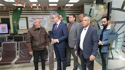 محافظ الجيزة يتفقد المركز التكنولوجي بحي الدقي ومكتب بريد بين السريات