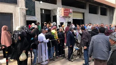 محافظ الدقهلية يتابع انتظام وسير العمل بمخبز المحافظة الكبير بالمنصورة