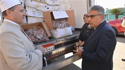 محافظ الدقهلية يشهد استلام دفعة جديدة من لحوم صكوك الإطعام باجمالي 5 طن لتوزيعهم على الأسر الأولى بالرعاية