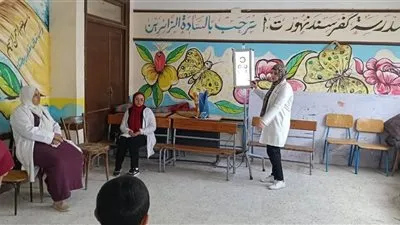 قافلة طبية لجامعة بنها تكشف على 135 طالبًا بكفر سندنهور ضمن مبادرة «من أجل قلوب أطفالنا»