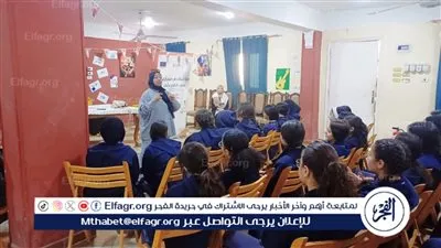 القومي للمرأة بأسيوط يطلق حملة توعوية لحماية الطالبات من جرائم الإنترنت بالمدارس 