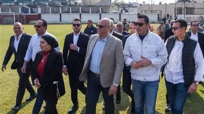 وزير الشباب ومحافظ الإسكندرية يتفقدان النادي الأولمبي ويشهدان افتتاح حمام سباحة جديد