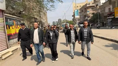 محافظ القليوبية يتابع حملة موسعة لإزالة الإشغالات وإعادة الانضباط لشوارع الخانكة