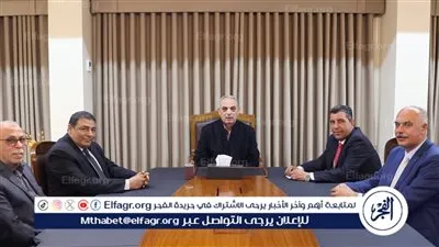 محافظ الإسماعيلية يعقد اجتماعًا مع مجلس الأمناء ويؤكد دعم تطوير التعليم بالمحافظة