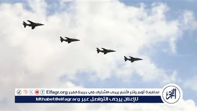 نسور الجو تزين سماء بني سويف.. عرض جوي مبهر للطائرات الحربية في العيد القومي