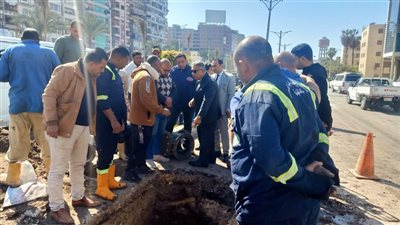 محافظ الدقهلية: متابعة مستمرة لأعمال إحلال وتجديد خط مياه الشرب بشارع الجيش بالمنصورة