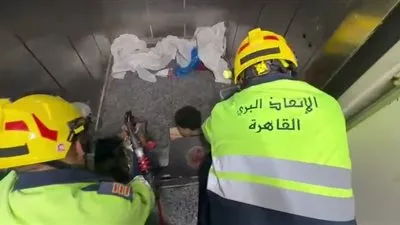 الأجهزة الأمنية بالقاهرة تنقذ شخصًا محتجزًا داخل مصعد بأحد المصانع في القطامية