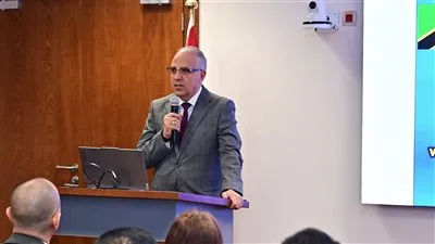  وزير الري يكرم 24 من المتدربين الأفارقة من دول حوض نهر النيل