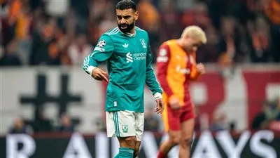 شاهدها الآن ⚽ ⛹️ (1-0) بث مباشر الآن ليفربول يواجه ضد جالاتا سراي لحظة بلحظة 2026