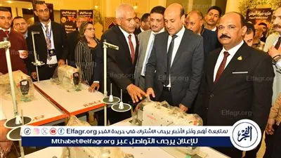 محافظ أسيوط يشهد احتفالية لمبادرات حماة وطن ويكرم حفظة القرآن الكريم