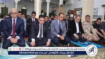 محافظ سوهاج ومدير الأمن يؤديان صلاة عيد الفطر الفطر 