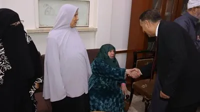 محافظ القليوبية يزرع البهجة في دار المسنين ببنها بمناسبة عيد الفطر