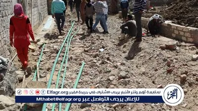 رئيس شركة مياه الفيوم يتفقد المحطات والشبكات.. ويشرف على إزالة وصلة مياه خلسة بطول 200 متر 
