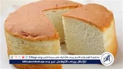 طريقة عمل كيكة إسفنجية هشة في البيت بخطوات سهلة ونتيجة مضمونة