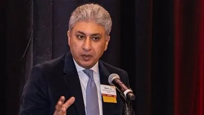 وزير السياحة والآثار: قرارات الحكومة حول ترشيد الطاقة لن تؤثر على حركة السياحة والسائحين