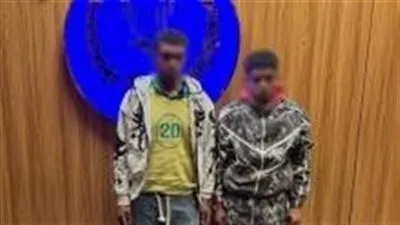 الأمن يكشف ملابسات فيديو التعدي بسلاح أبيض على شاب بالقاهرة وضبط المتهمين