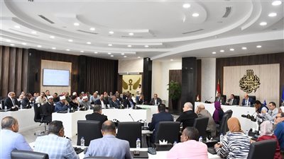 محافظ أسوان: قرارات حاسمة لدعم التنمية بأسوان.. 