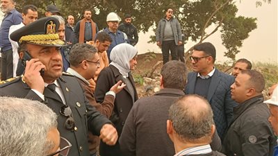 تحرك عاجل لمحافظ القليوبية لاحتواء بقعة زيت بترعة الإسماعيلية وحماية مياه الشرب