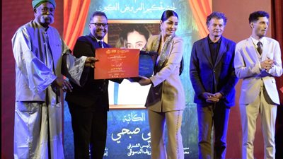 تكريم النجمة كلوديا حنا في ختام ملتقى نغم المسرحي بالإسكندرية ومشاركتها في تحكيم العروض الكبرى بدورة مازن الغرباوي