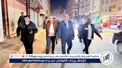 حملات مكثفة بحي أول طنطا لضبط مواعيد غلق المحال..صور
