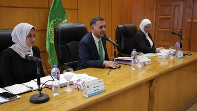 القليوبية تتابع 7359 طلب تراخيص وتقنين الأراضي ومخالفات البناء