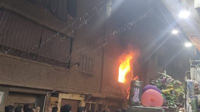 إخماد حريق داخل شقة بشبرا الخيمة دون إصابات بشرية