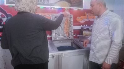 ضبط رنجة فاسدة وسكر مهرب في حملة تموينية مفاجئة ببنها قبل شم النسيم