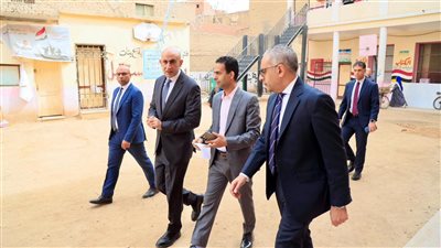  عبد اللطيف: تدريس البرمجة والذكاء الاصطناعي والثقافة المالية خطوة محورية لإعداد الطلاب لوظائف المستقبل