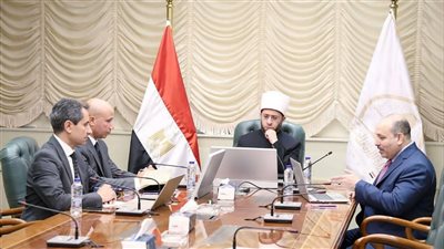 وزير الأوقاف يعقد اجتماعًا لمتابعة أعمال الحوكمة الرقمية الشاملة للوزارة