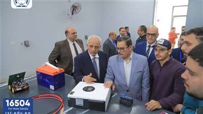 جامعة الريادة تقود الابتكار الطلابي بمشروعات الطاقة المتجددة والأنظمة الذكية الحديثة