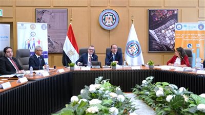 وزير المالية: «فخور جدًا بأفكار الشباب ومشروعاتهم.. ودايمًا عندي شغف كبير بالحوار معهم»