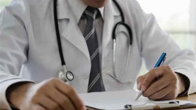السجن المشدد 10 سنوات لمنتحل صفة طبيب تسبب في وفاة طفلة بالإسكندرية 