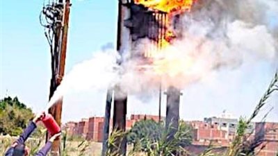 مصرع طفل صعقًا بالكهرباء إثر انفجار محول بطوخ بالقليوبية بسبب طائرة ورقية