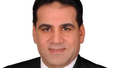 دون خسائر في الارواح..السيطرة على حريق أعلى سطع عمارة بسوهاج