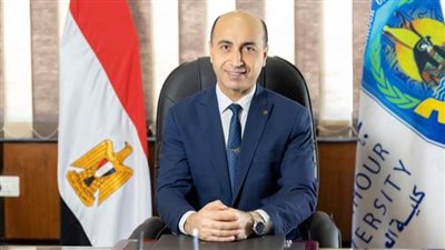 عقب اعتداء طالب علي أستاذه.. جامعة دمنهور: لن نتهاون مع أي خروج عن القيم وجاري التحقيق بواقعة الآداب