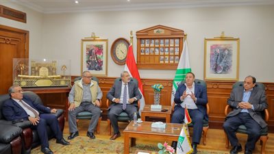 نقيب المهندسين يلتقي وفدًا من جمعية رجال الأعمال.. المكاتب الاستشارية تواجه تحديات.. وعشرات المكاتب أغلقت أبوابها