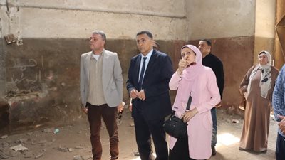 محافظ القليوبية يتفقد محلج القطن الأثري ويبحث تحويله لمزار سياحي بالقناطر الخيرية