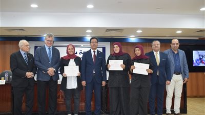 جامعة بنها تحتفل باليوم العالمي لنظافة الأيدي وتكرم الأطقم الطبية المتميزة