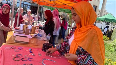 كلية الفنون الجميلة تنظّم «كرنفال الربيع الأول» بمشاركة طلابية واسعة وأنشطة فنية وترفيهية متنوعة
