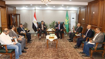 القليوبية تبحث مع هيئة الاستثمار طرح فرص جديدة وتوسيع جذب الاستثمارات بالمحافظة