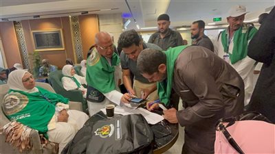 بدء عملية تسليم بطاقات نسك لحجاج السياحة.. ننشر نقاط التسليم 