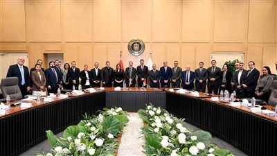 وزارة الصناعة تستضيف مائدة مستديرة للشركات البريطانية العاملة في مصر 