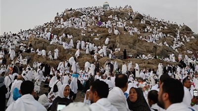 خطة متكاملة وتعليمات هامة لحماية الحجاج من ارتفاع درجات الحرارة خلال أداء مناسك الحج