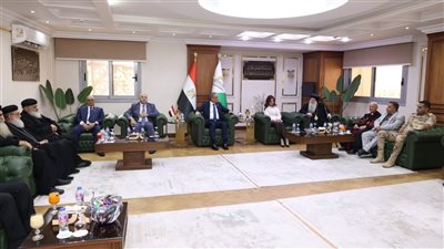 محافظ الجيزة يتلقى تهنئة وفود الكنائس بمناسبة عيدالأضحى المبارك