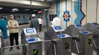 وزير النقل يتابع انتظام العمل بمرافق النقل والمواصلات